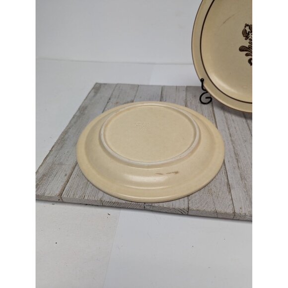 Pfaltzgraff Village Tan Set of 2 Salad Plates 8 1/2" USA - Picture 7 of 10